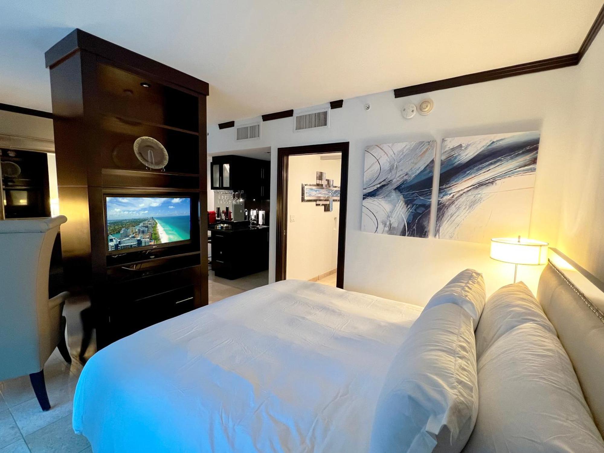 מיאמי ביץ' Boutique Suites 3 Min Walk To Beach מראה חיצוני תמונה