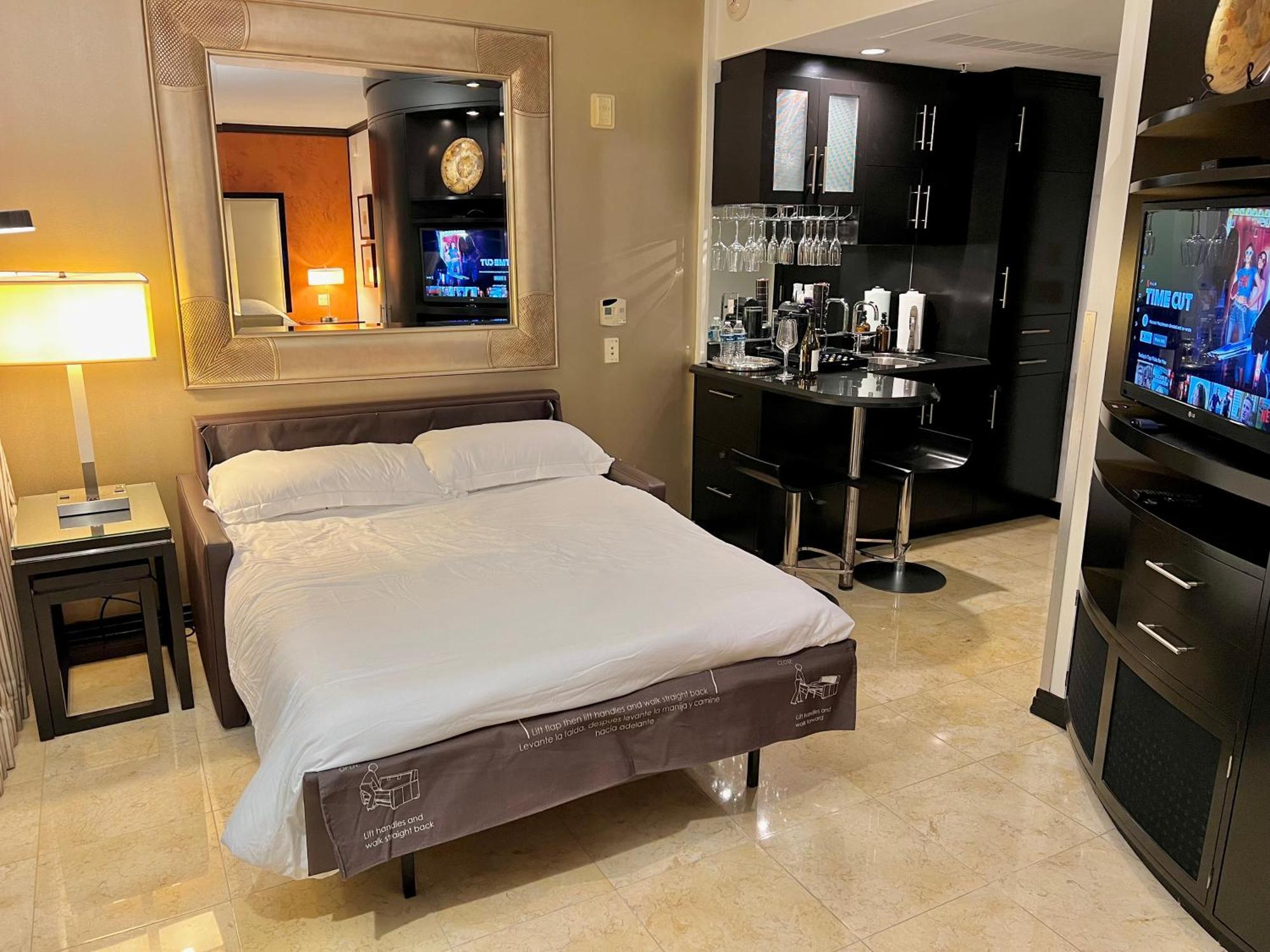 מיאמי ביץ' Boutique Suites 3 Min Walk To Beach מראה חיצוני תמונה