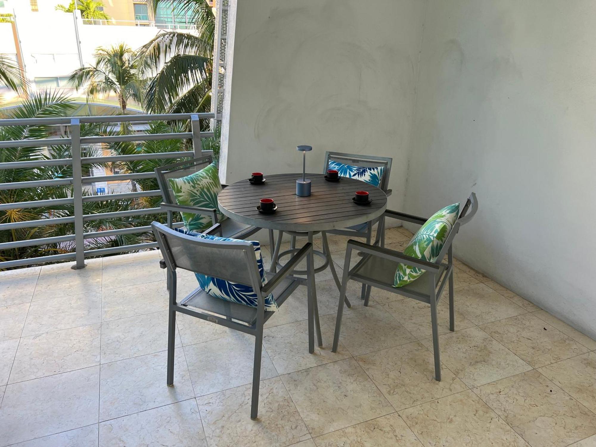 מיאמי ביץ' Boutique Suites 3 Min Walk To Beach מראה חיצוני תמונה